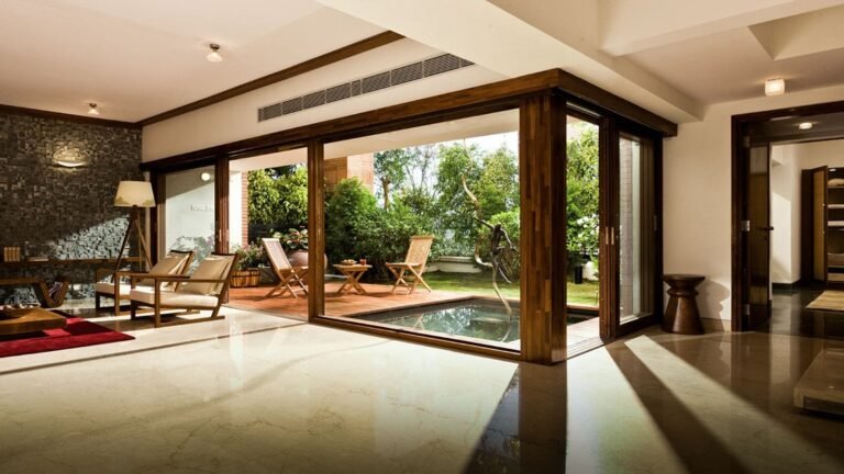 The Magic Faraway Treeliving room with garden